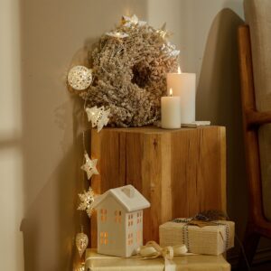 Blancheporte Svietiaca girlanda s vianočnými motívmi sivá